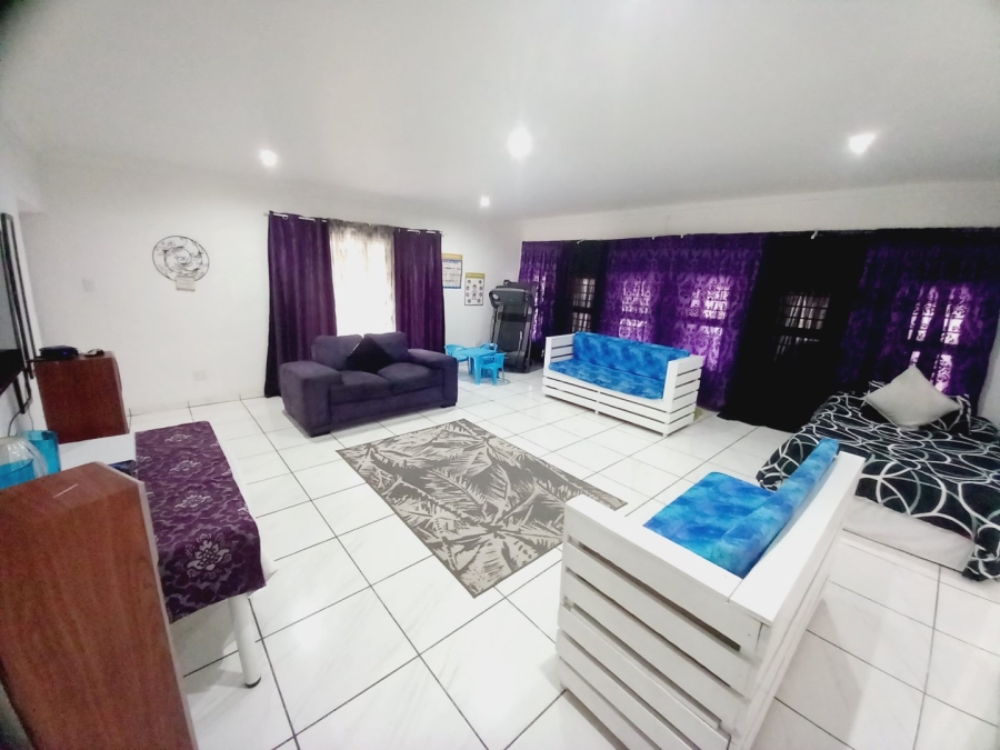 4 Bedroom Property for Sale in Roodia Free State